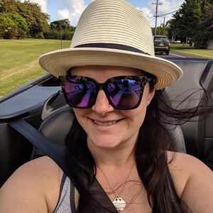 Meet your Posher, Nichole